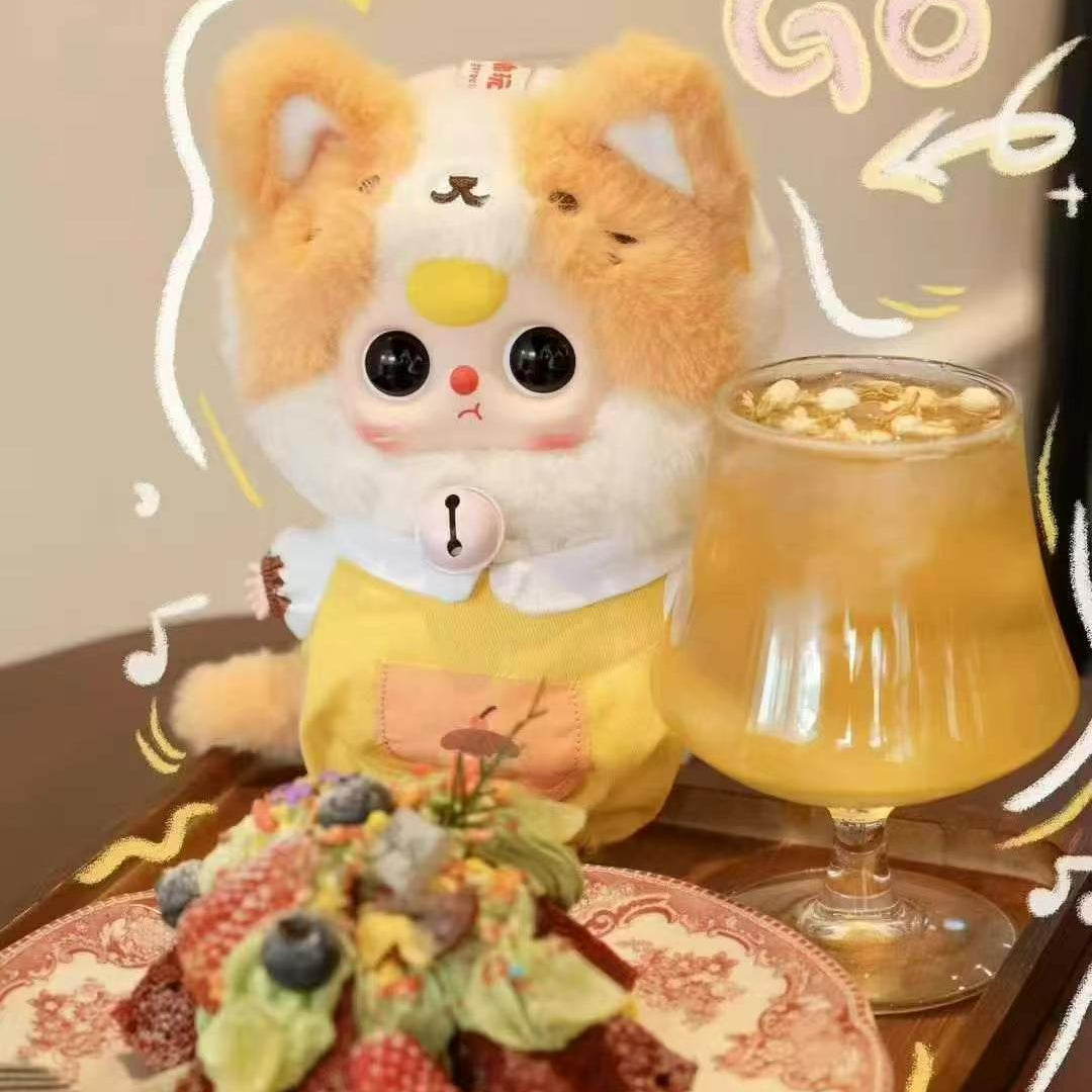 Baby Three Kitten Wardrobe blindbox